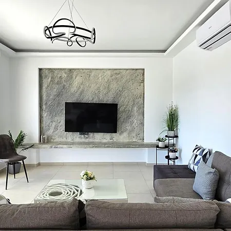 Oreal Luxury Villa