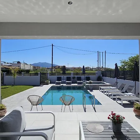 Oreal Luxury Villa *